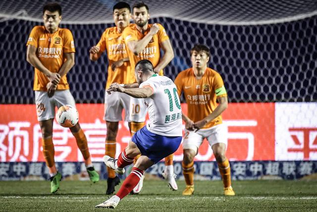 因凡蒂诺：伊朗一直渴望参加世界杯，他们的情况和主办国有关
